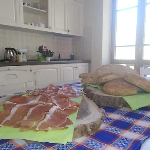 https://la-difesa-cardoso.it-tuscanyhotel.com